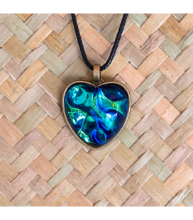 Pendant necklace